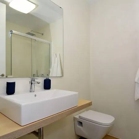 Spacious In Puerto Del Carmen With Swimming Pool Vila Tías