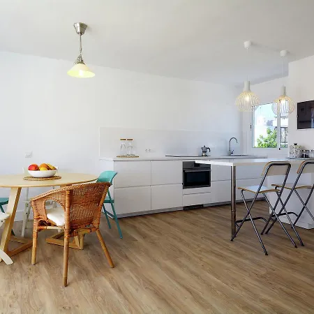 Spacious In Puerto Del Carmen With Swimming Pool *
